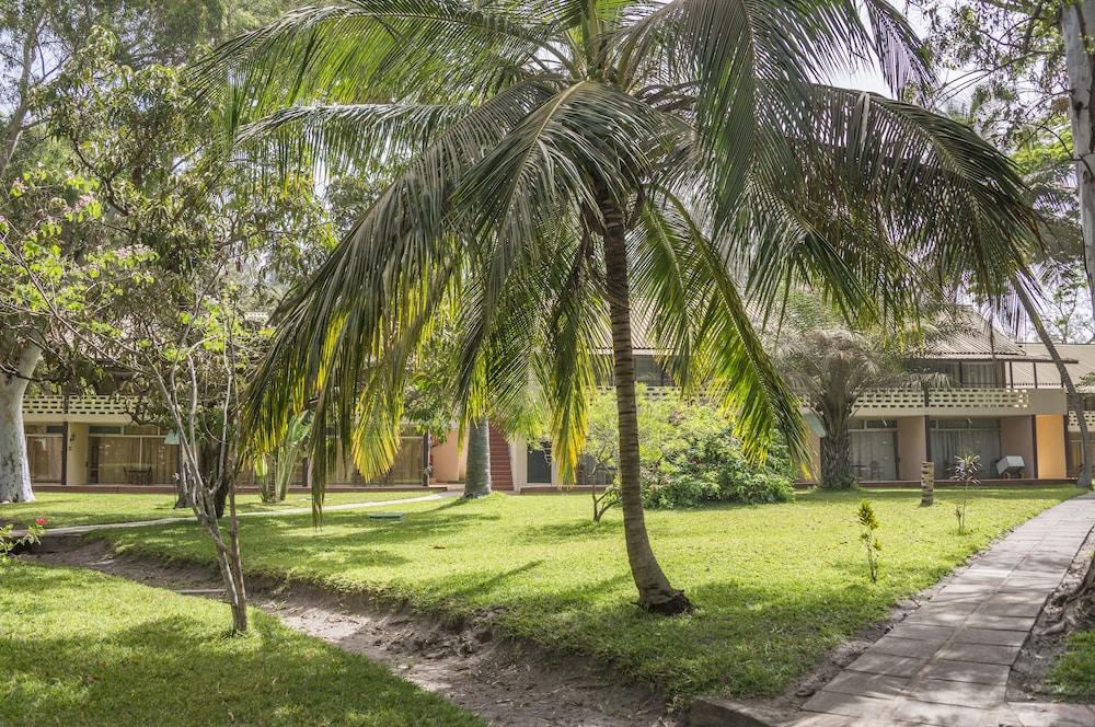 Senegambia Beach Hotel Кололи Екстериор снимка