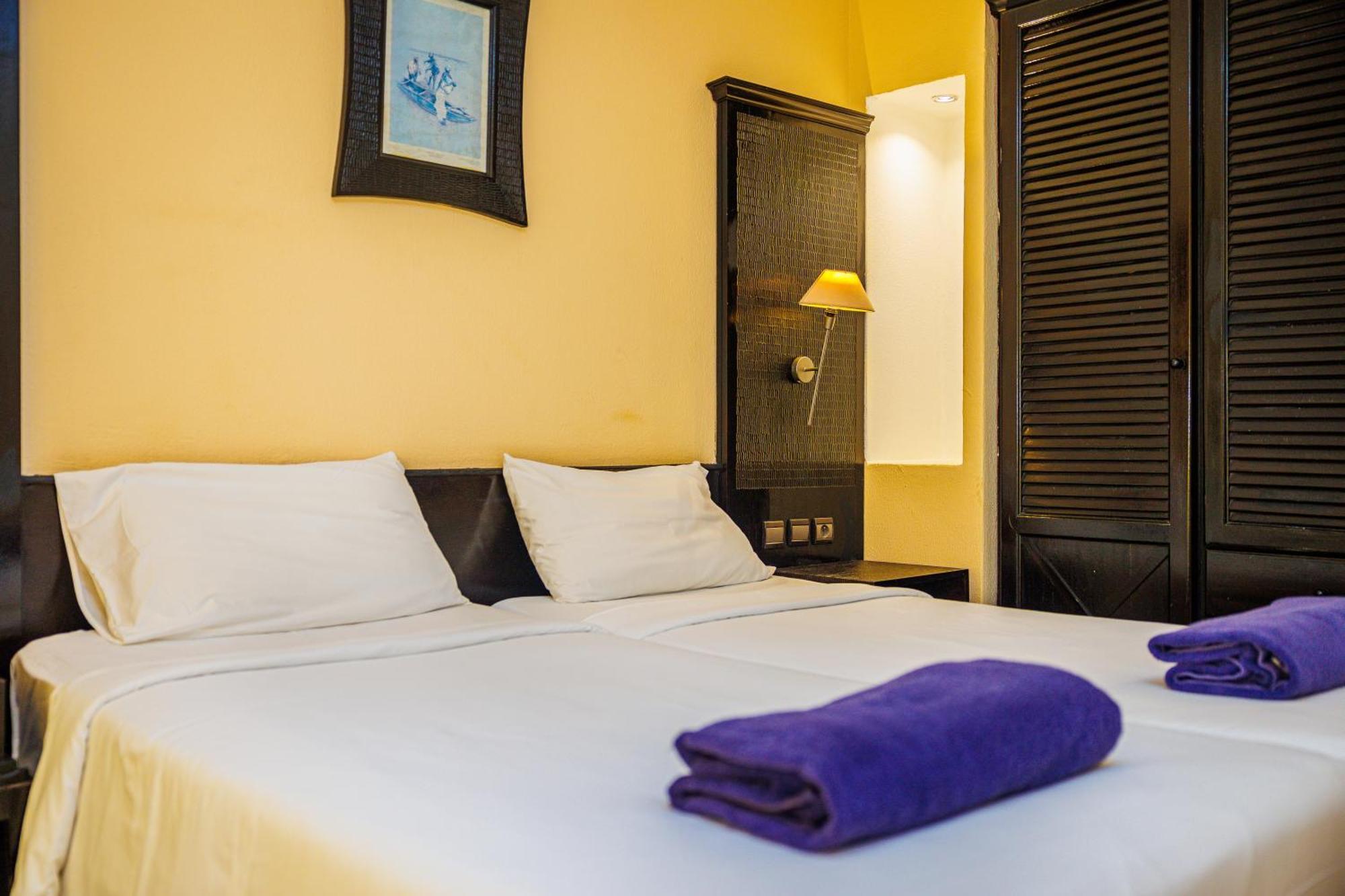 Senegambia Beach Hotel Кололи Екстериор снимка